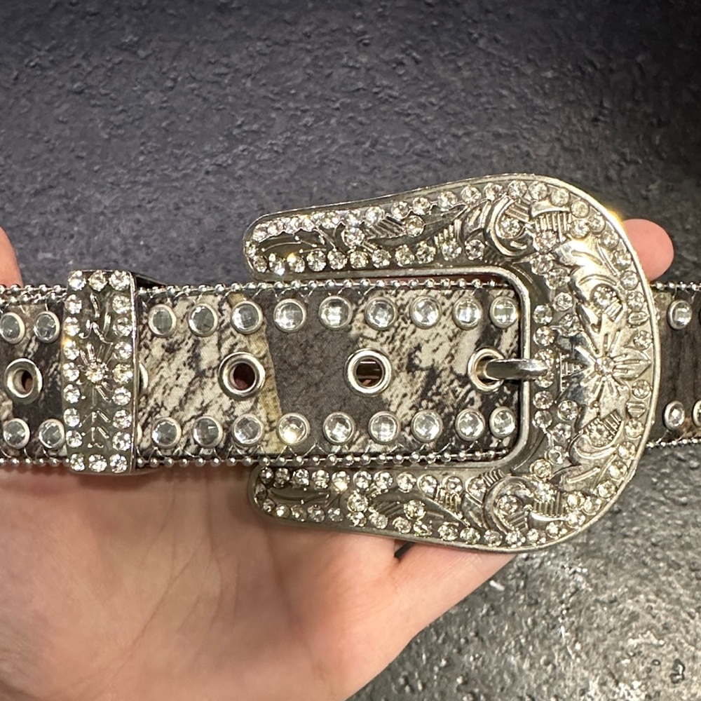 Blazin Roxx Mossy Oak Breakup Camo Belt Studded Rhinestones - Picture 3 of 9